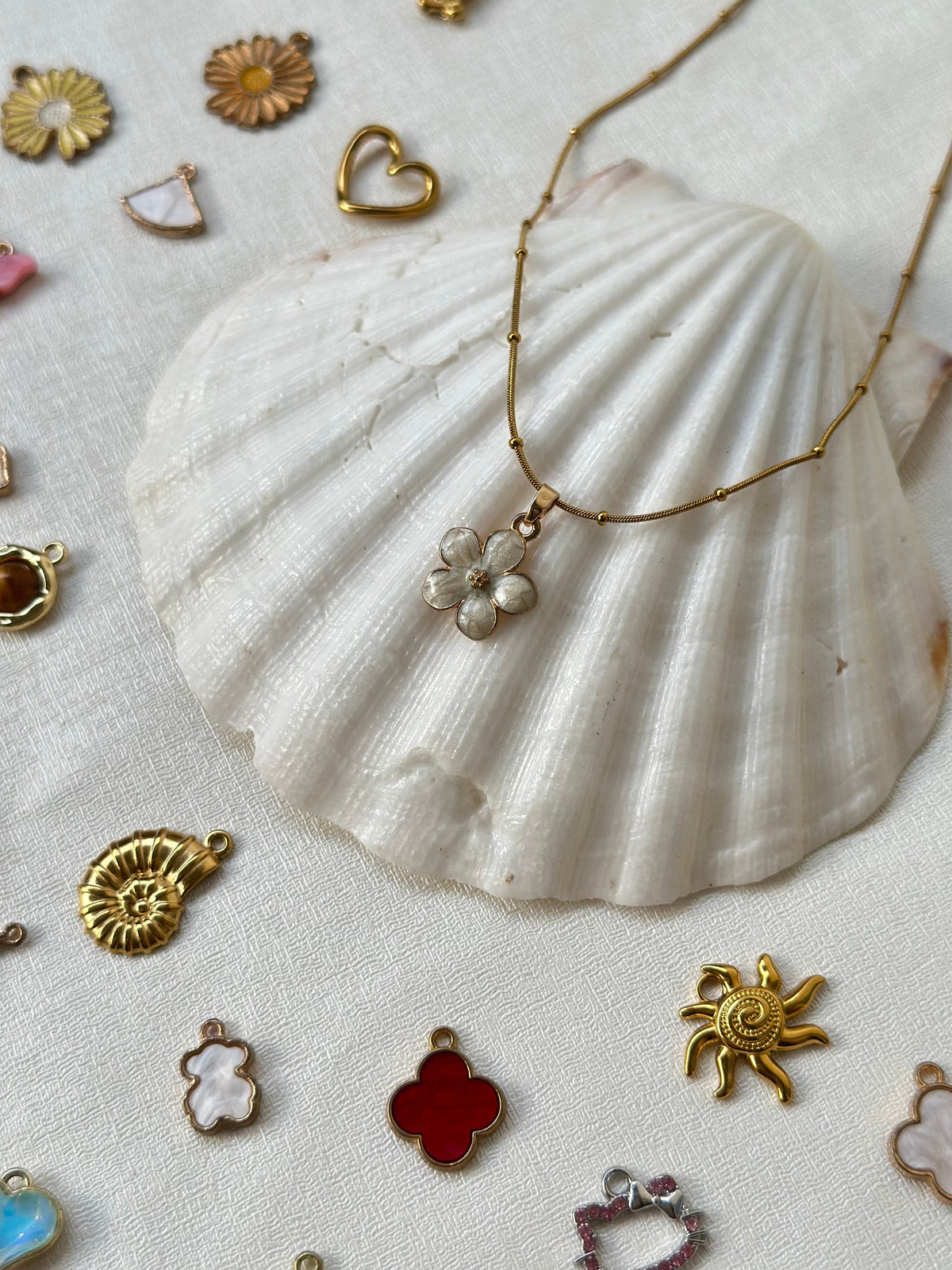 Flower pendant