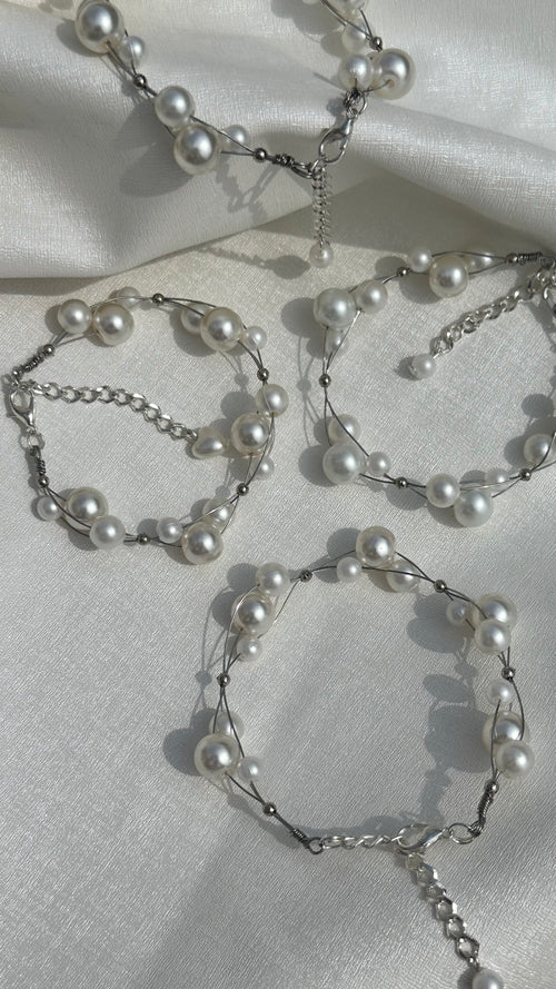 3 Pearl bracelet